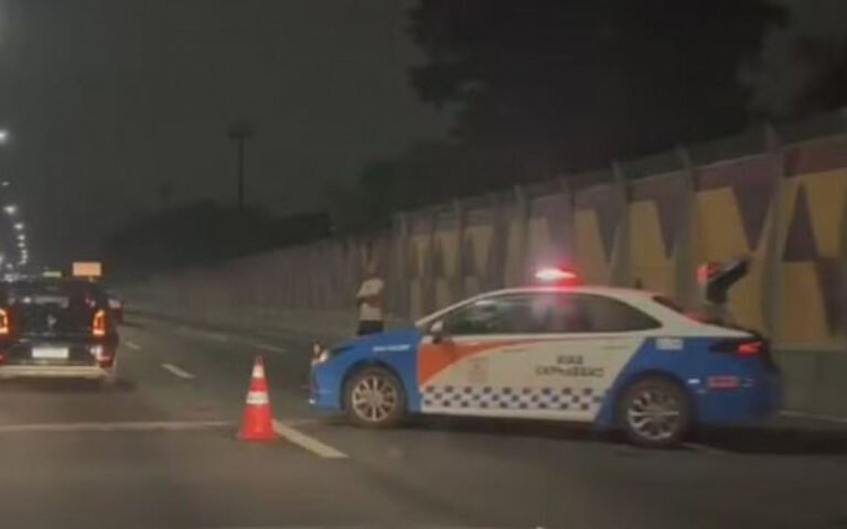 Tragédia na Linha Vermelha: Acidente de Moto Causa Morte de Adolescente